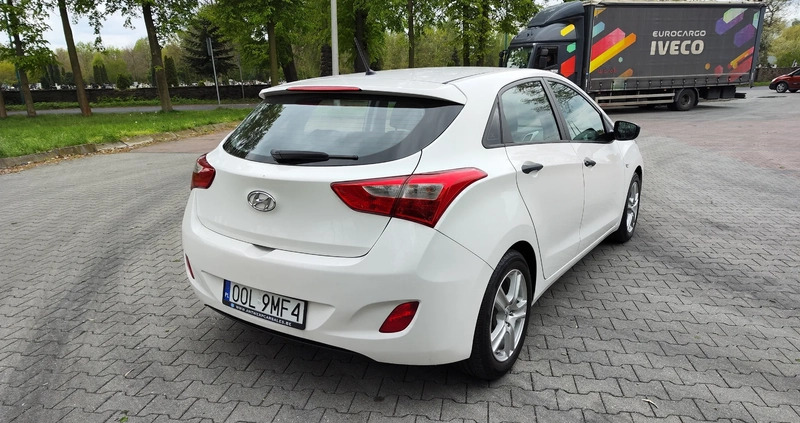 Hyundai I30 cena 38900 przebieg: 131000, rok produkcji 2015 z Praszka małe 436